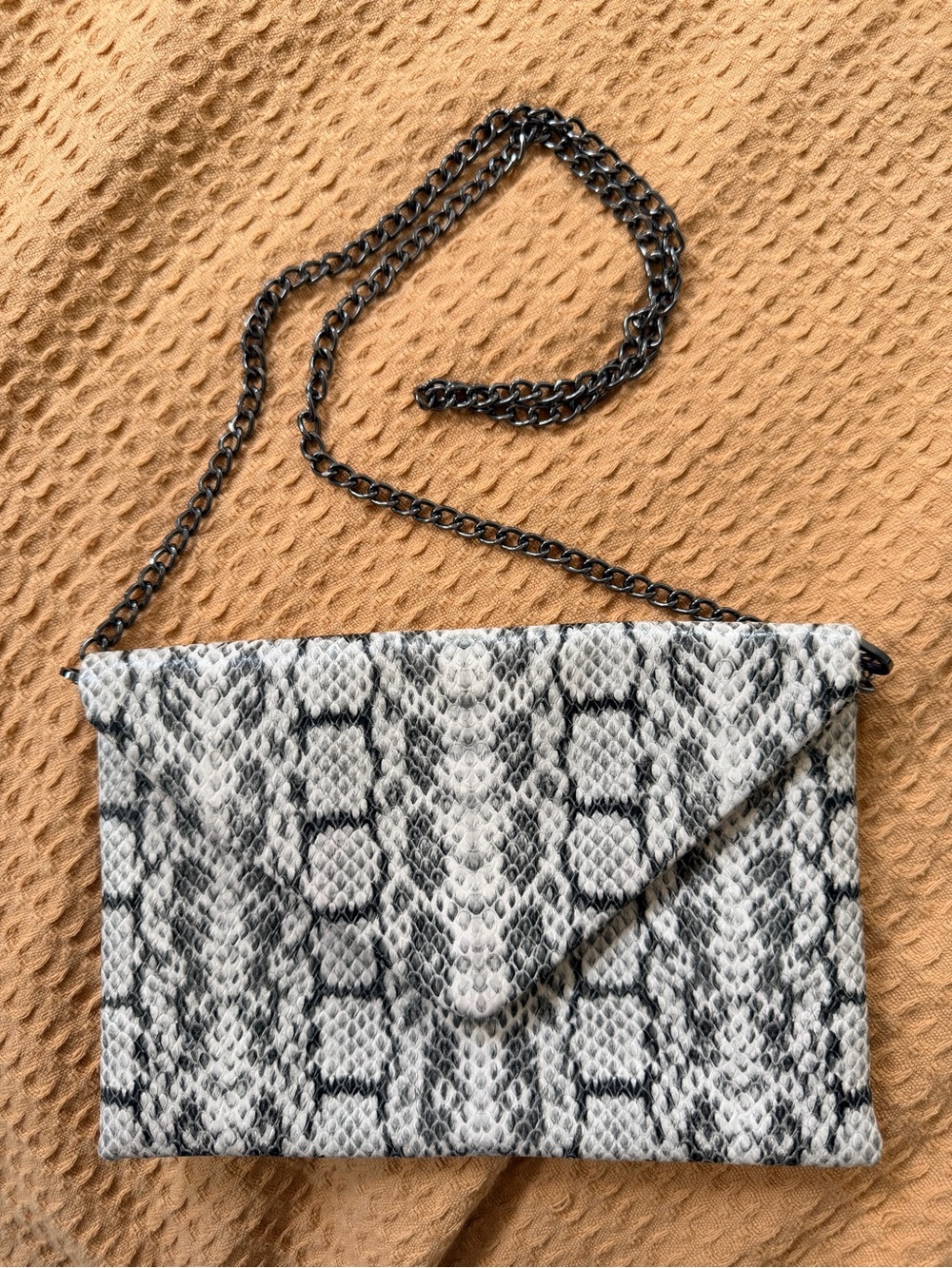 Snake-Print Envelope Crossbody Bag in White & Gray